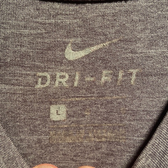 Nike mens gray T-shirt size L - Picture 3 of 5